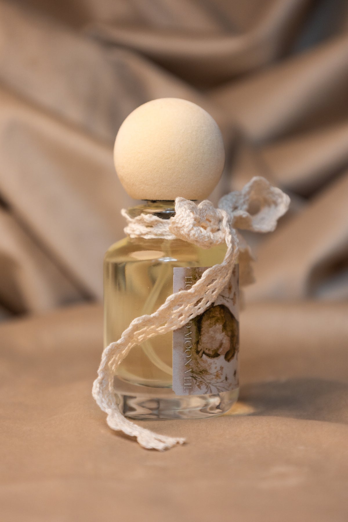 Honeyed Moon Veil — Extrait de Parfum