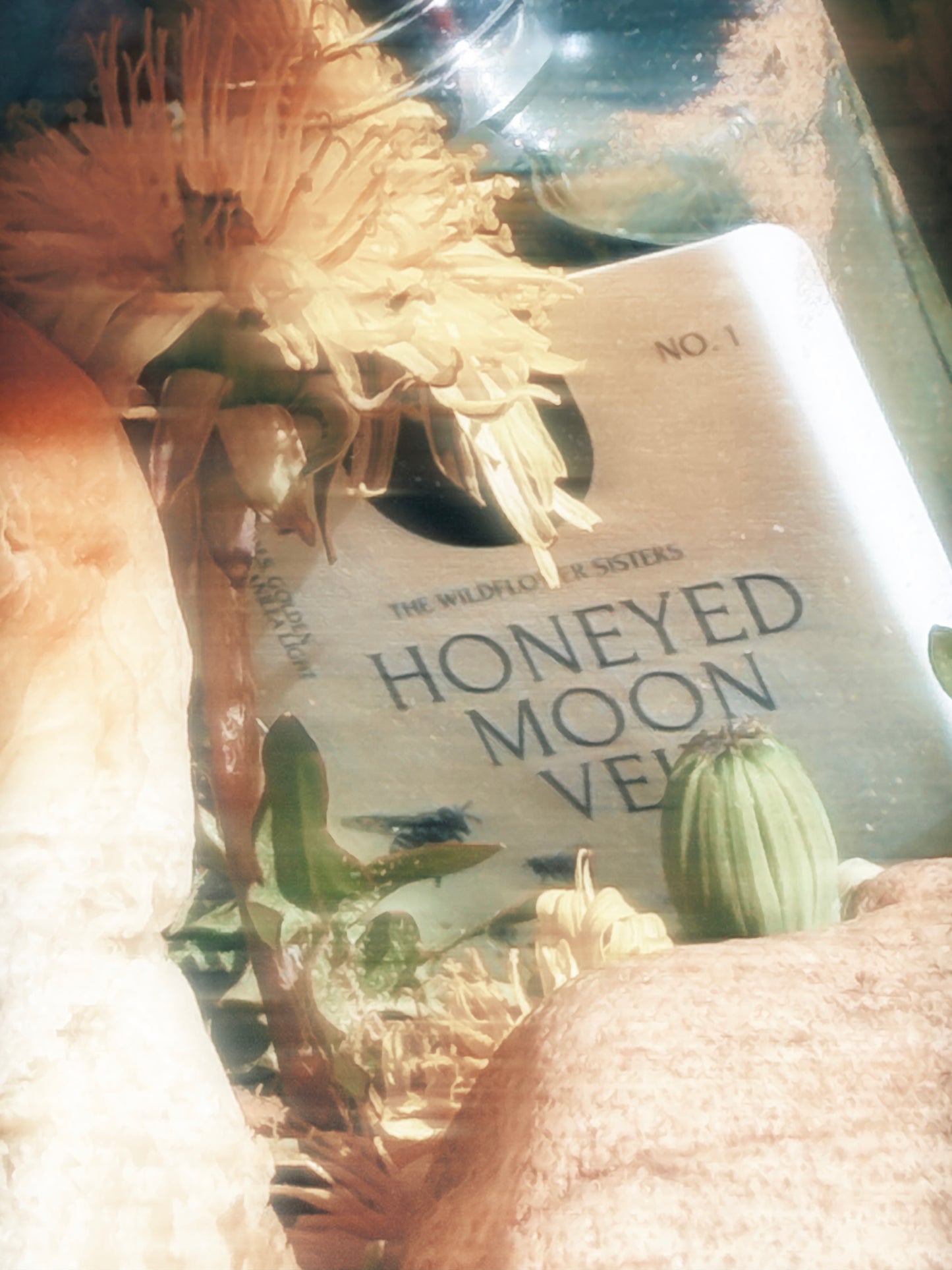 Honeyed Moon Veil — Extrait de Parfum